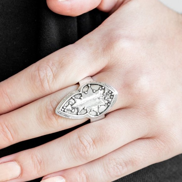 Tribal Ware - Silver - Picture 1 of 1